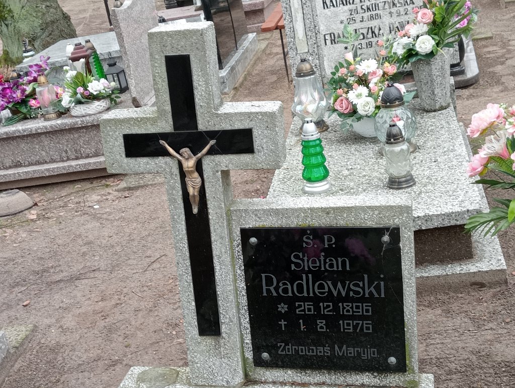 Stefan Radlewski 1896 Pakość - Grobonet - Wyszukiwarka osób pochowanych