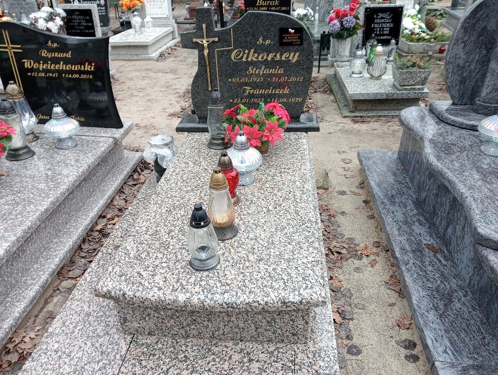Grób Stefania Cikorska