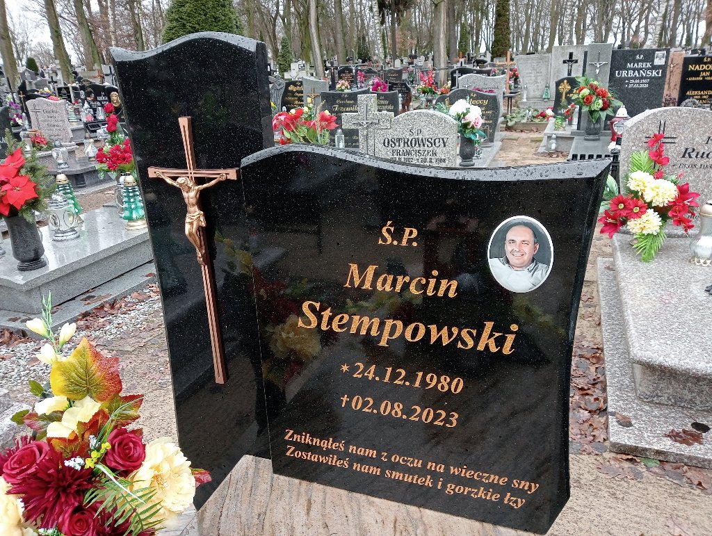 Marcin Stempowski 1980 Pakość - Grobonet - Wyszukiwarka osób pochowanych