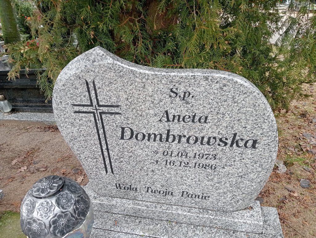 Aneta Dombrowska 1973 Pakość - Grobonet - Wyszukiwarka osób pochowanych