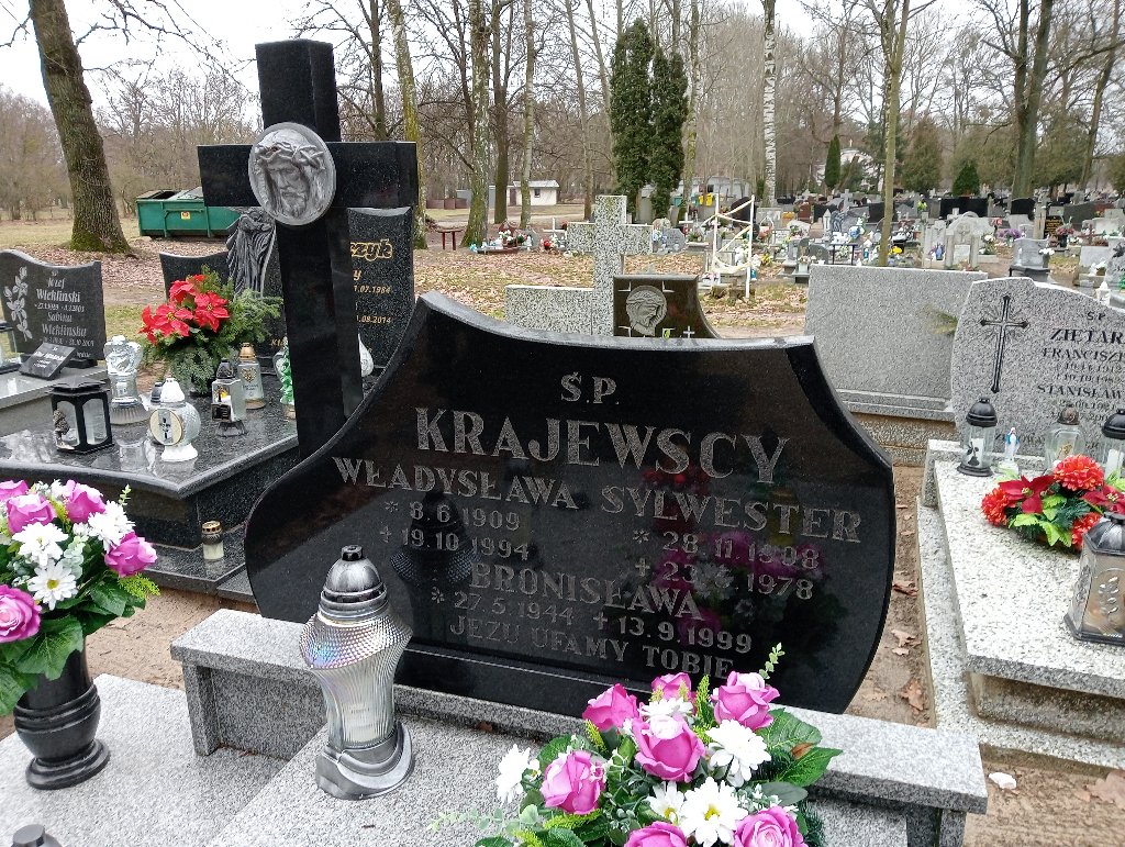 Halina Krajewska 1957 Pakość - Grobonet - Wyszukiwarka osób pochowanych