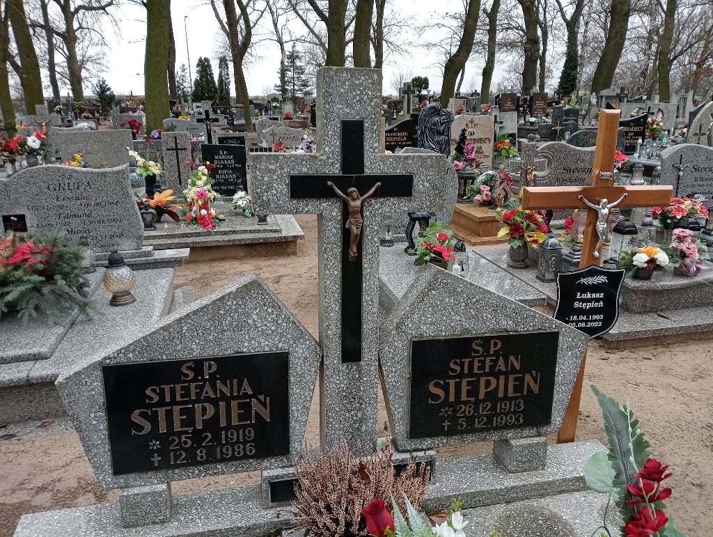 Stefan Stępień 1913 Pakość - Grobonet - Wyszukiwarka osób pochowanych