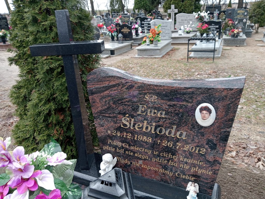 Ewa Ślebioda 1953 Pakość - Grobonet - Wyszukiwarka osób pochowanych