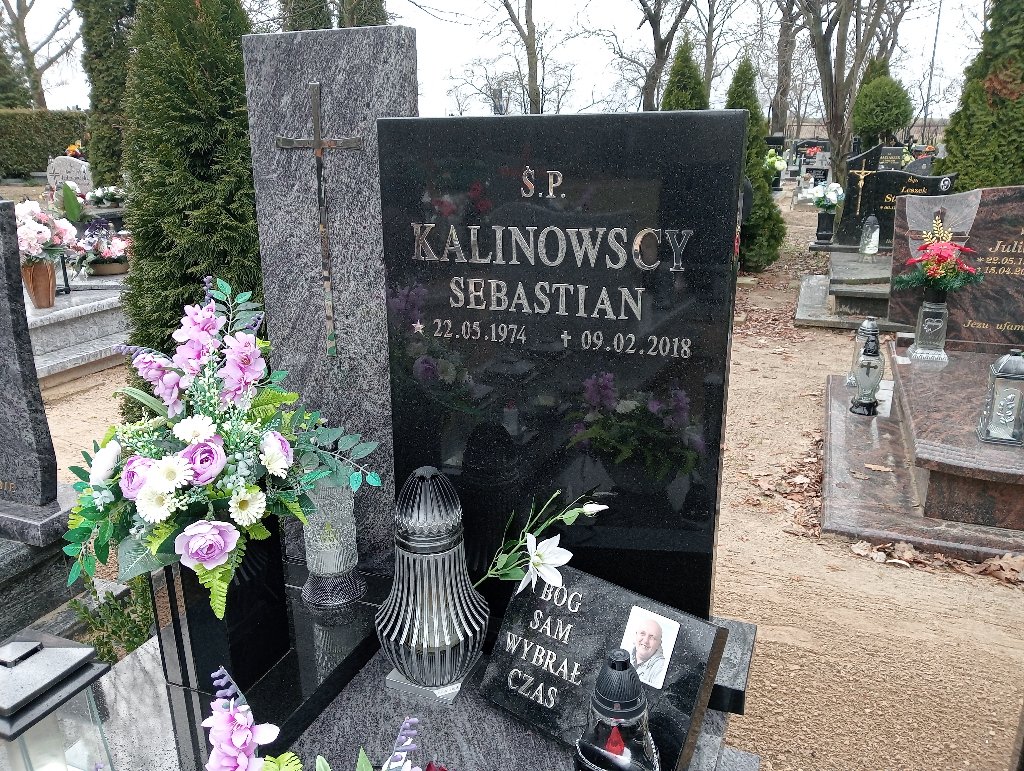 Sebastian Kalinowski 1974 Pakość - Grobonet - Wyszukiwarka osób pochowanych